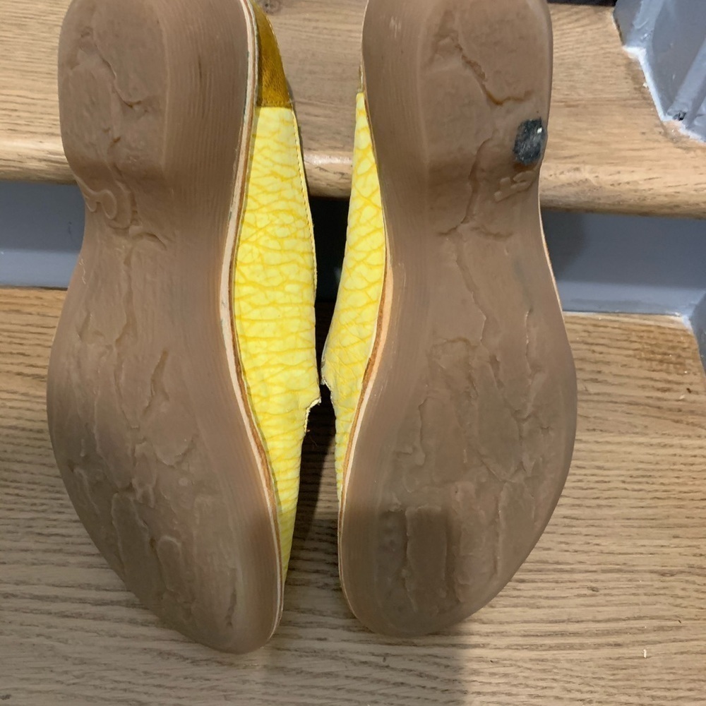 Eject Clogs - image 5